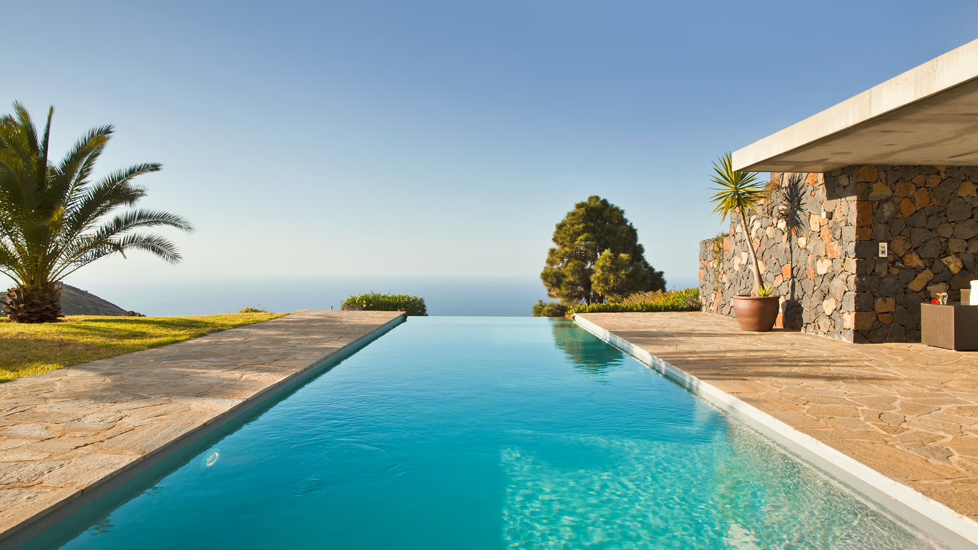 The New Atlantic Riviera: Redefining Ultra-Luxury Villa Rentals in the Canary Islands